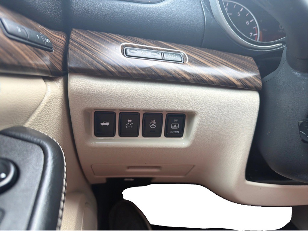 2016 Nissan Maxima Image 22