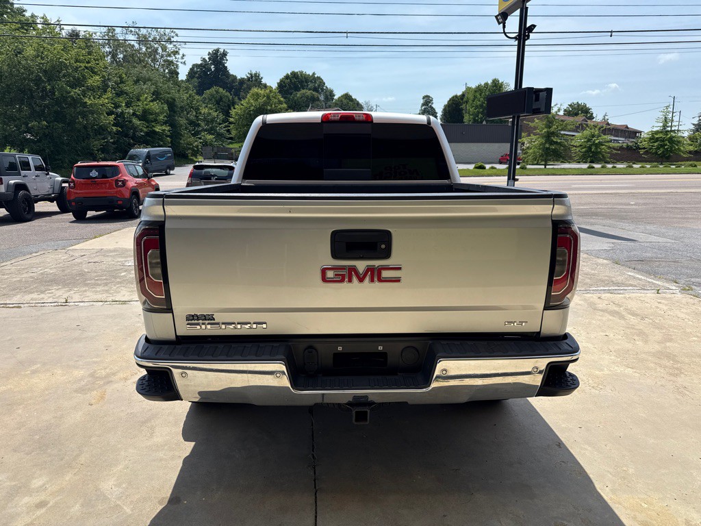 2018 GMC Sierra Image 4