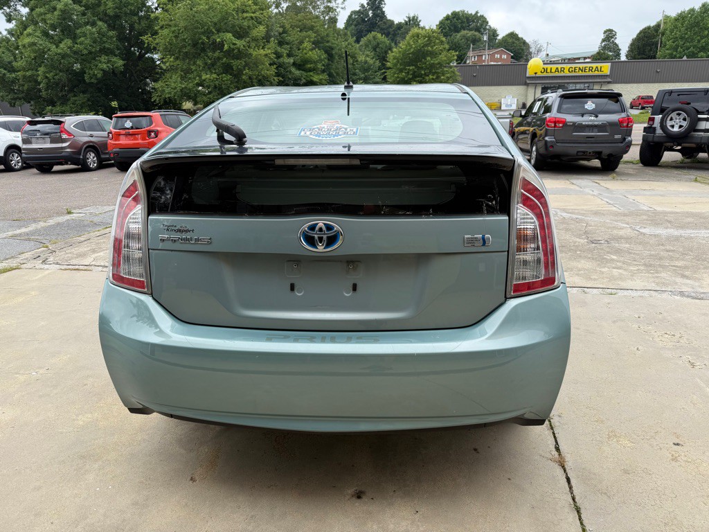 2013 Toyota Prius Image 3