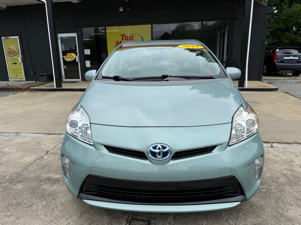 2013 Toyota Prius Image 4