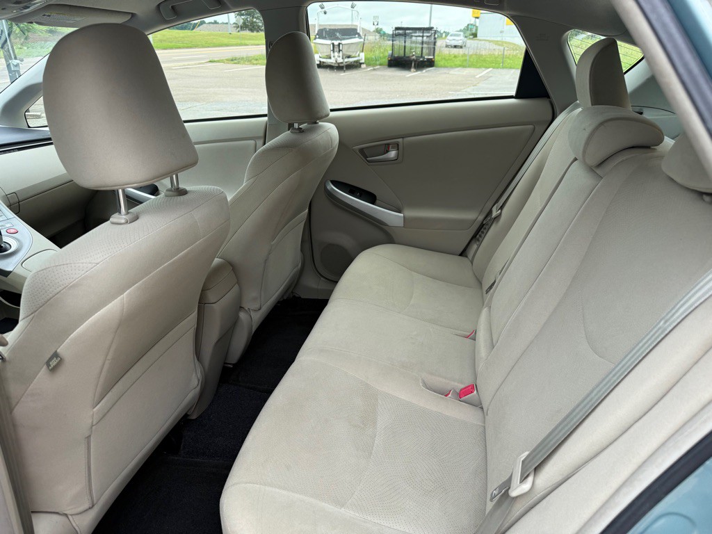 2013 Toyota Prius Image 5