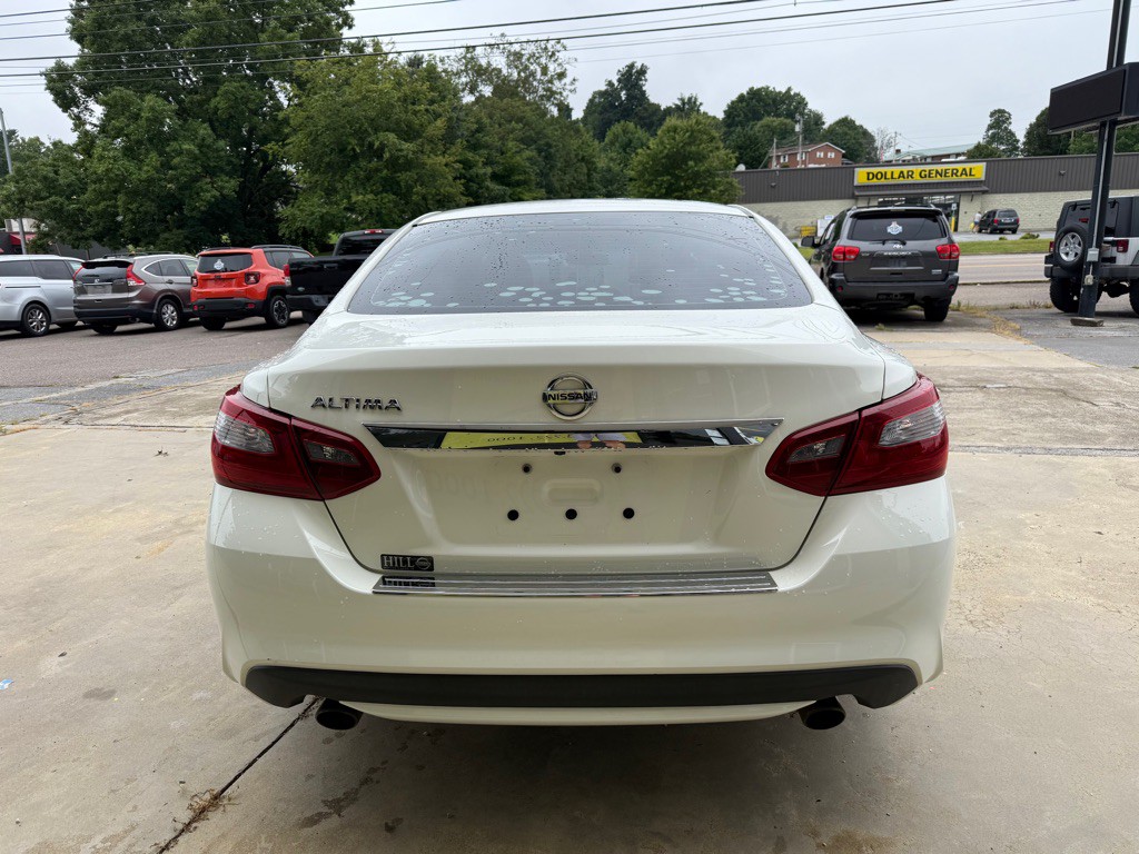 2018 Nissan Altima Image 3