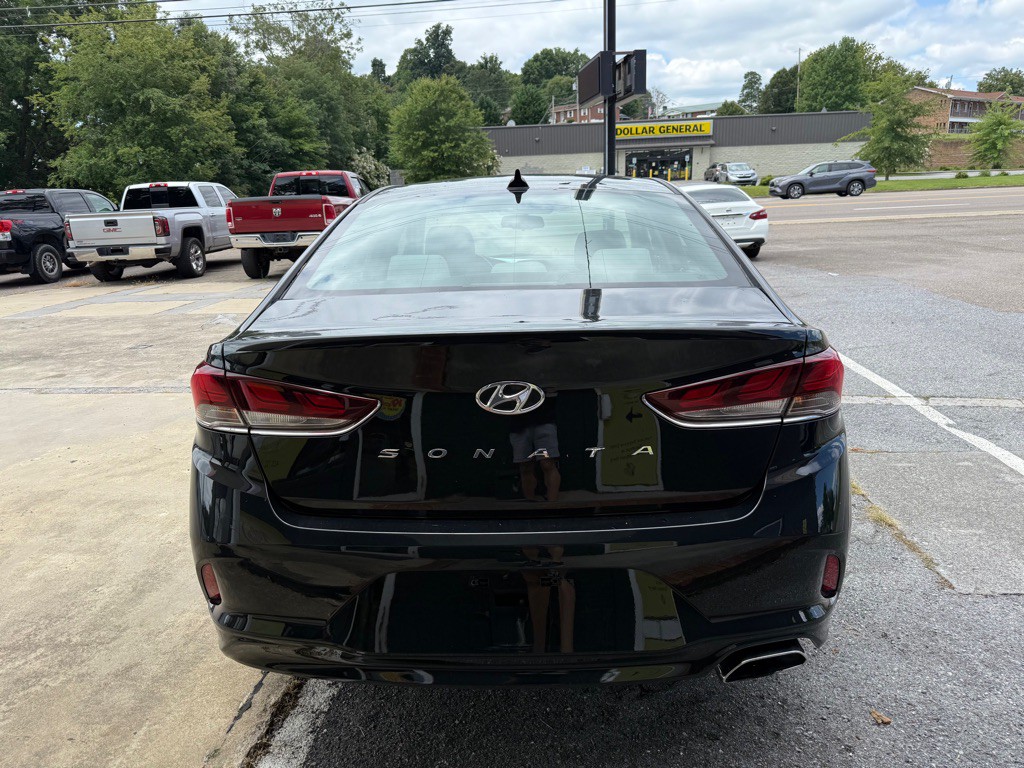 2018 Hyundai Sonata Image 3