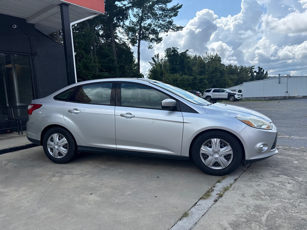 2012 Ford Focus Image 2