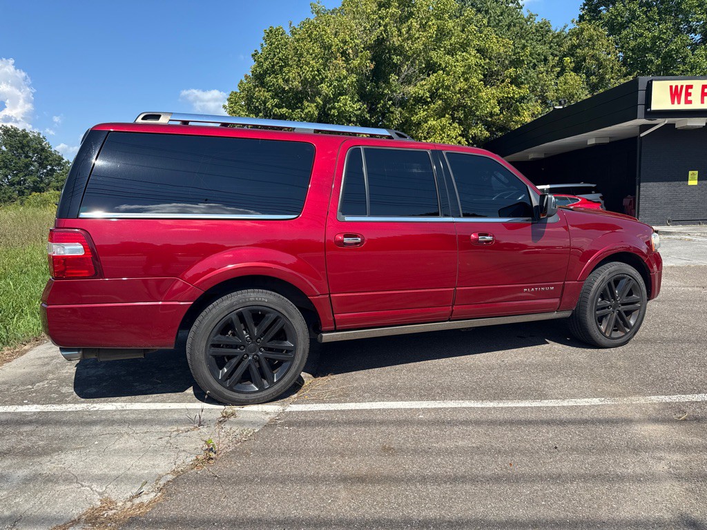 2015 Ford Expedition Image 1