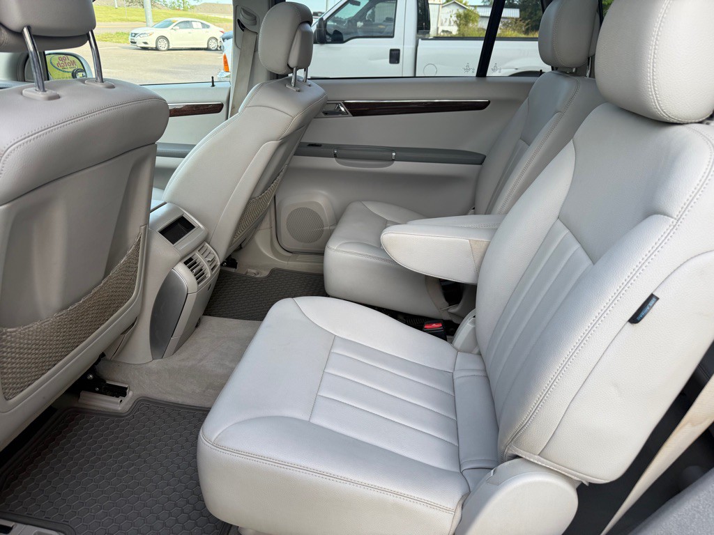 2010 Mercedes-Benz R-Class Image 6