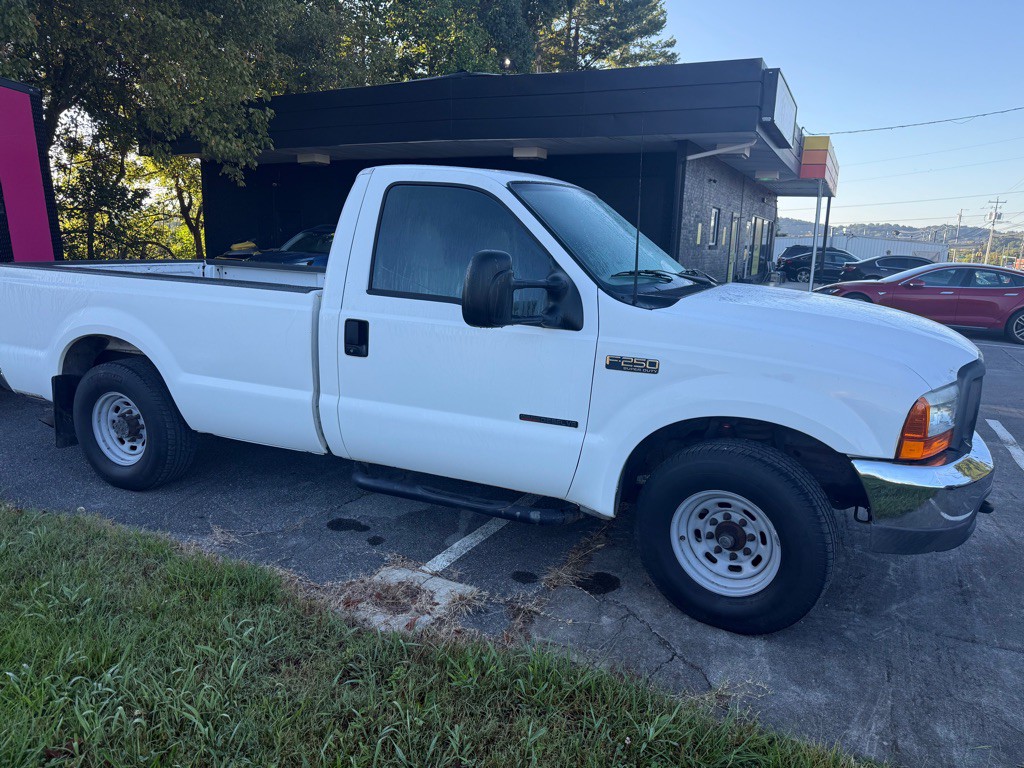 2000 Ford F-250 Image 2