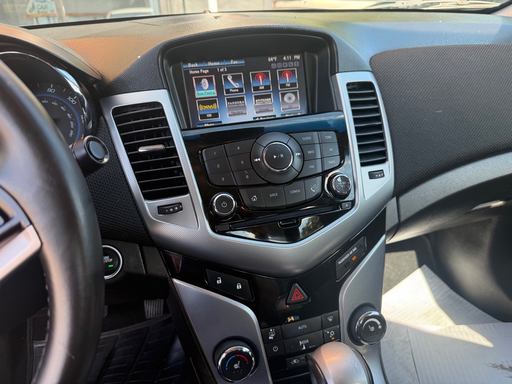 2014 Chevrolet Cruze Image 7