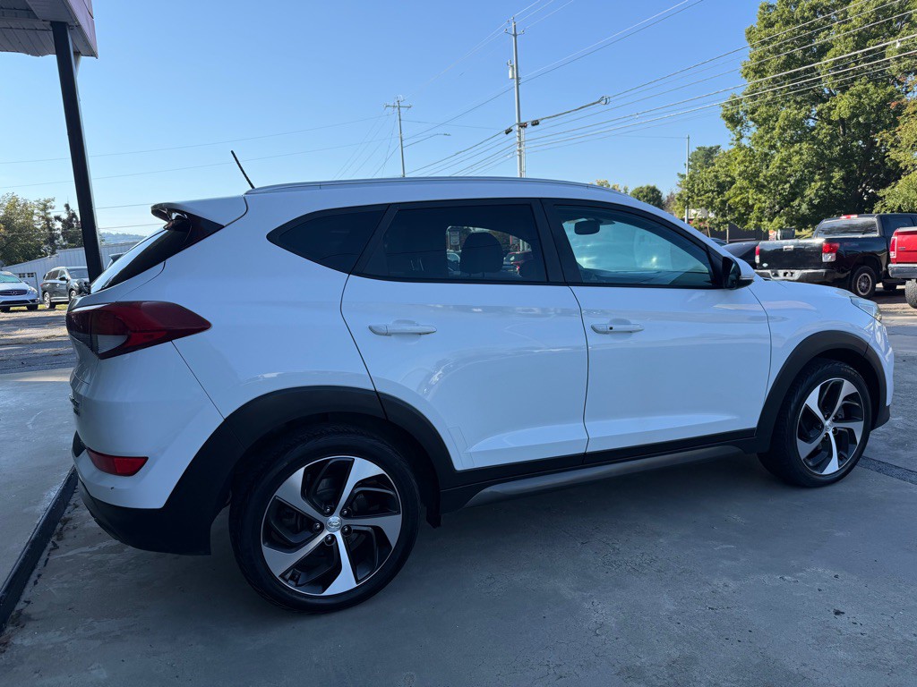 2016 Hyundai Tucson Image 2