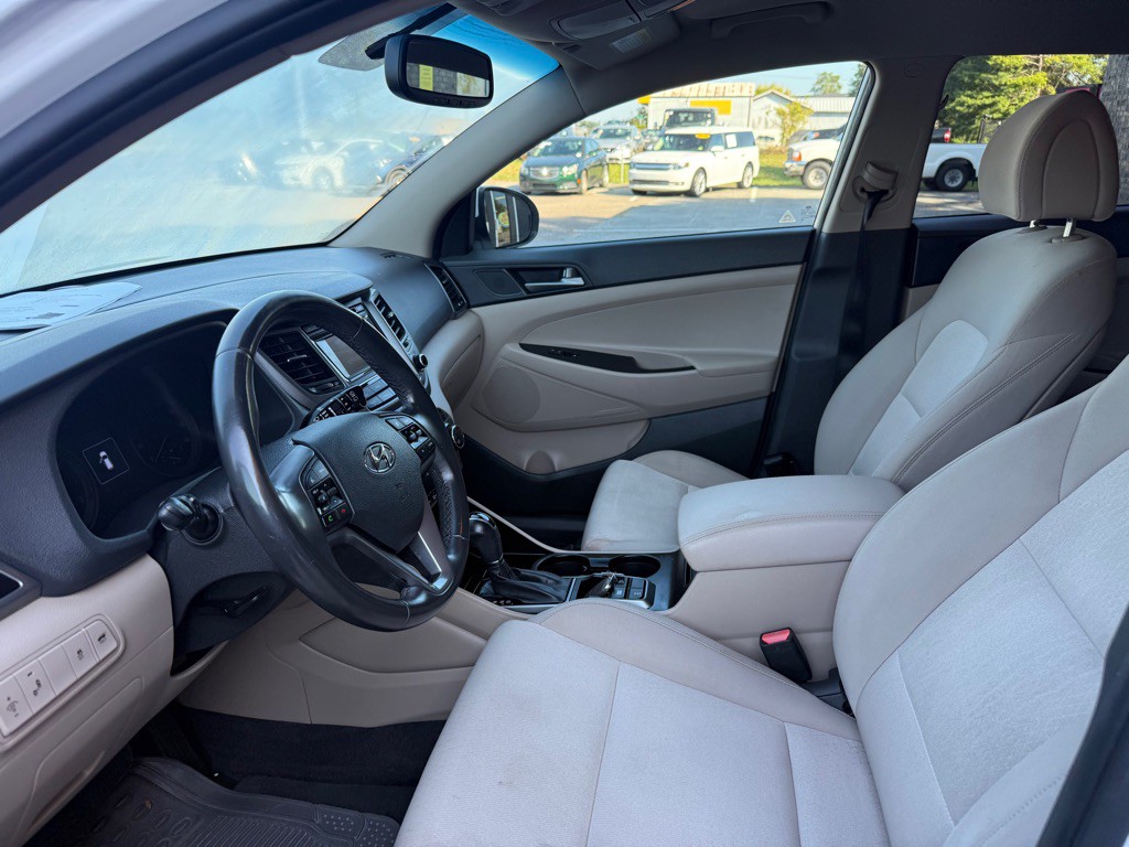 2016 Hyundai Tucson Image 6