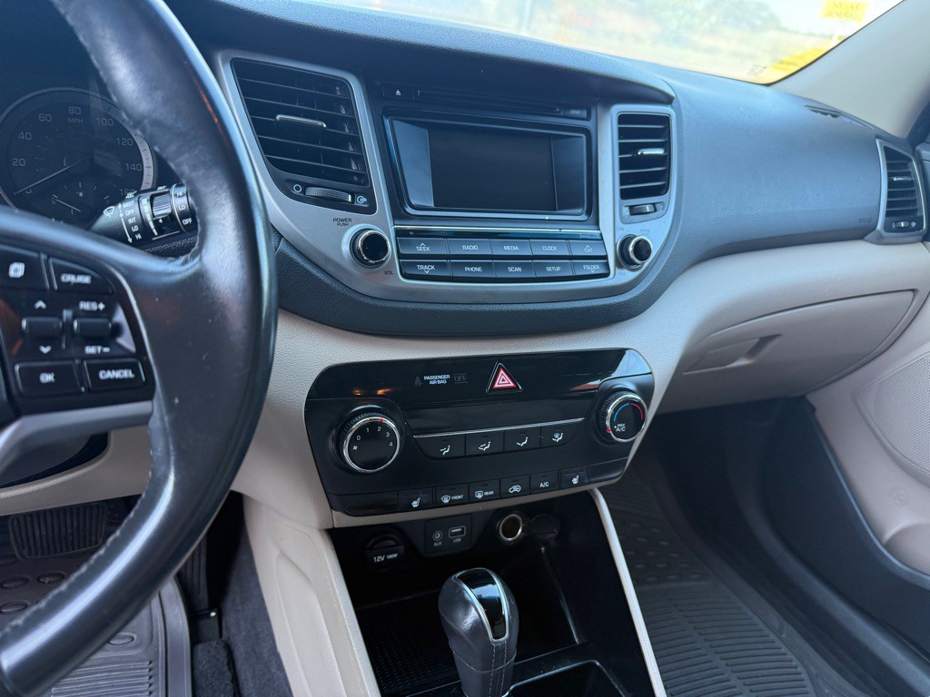2016 Hyundai Tucson Image 7