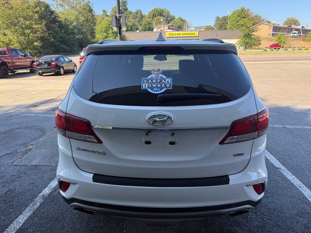 2018 Hyundai Santa Fe Image 3
