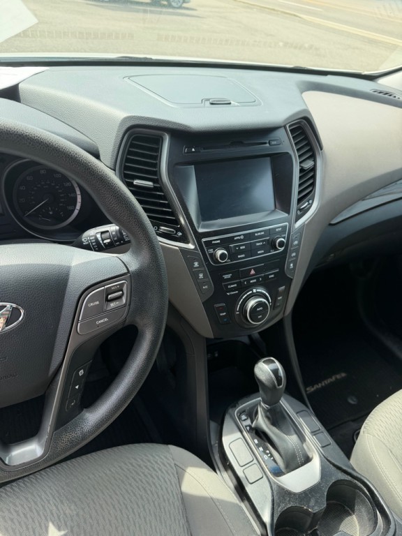 2018 Hyundai Santa Fe Image 7