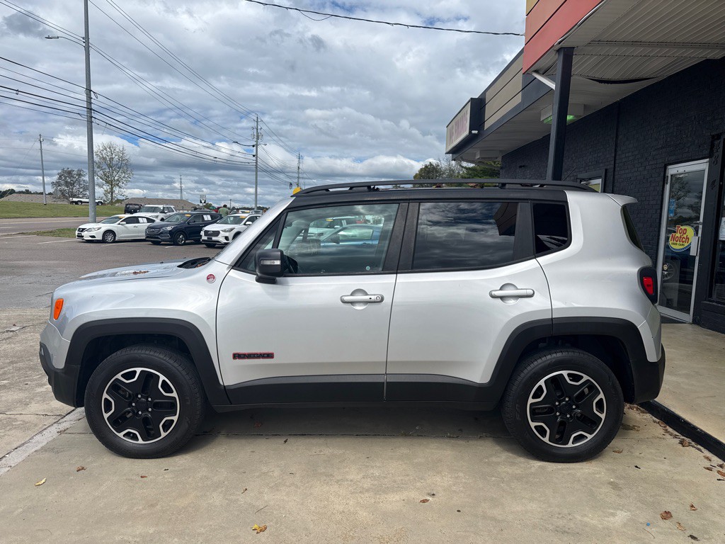 2017 Jeep Renegade Image 1