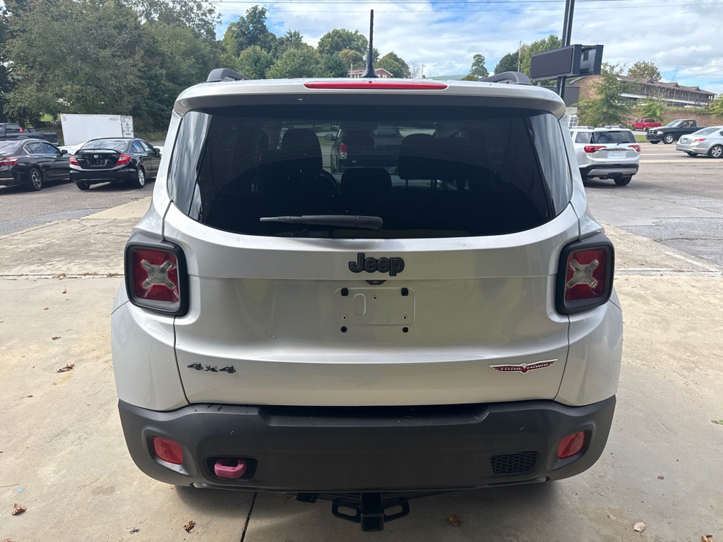 2017 Jeep Renegade Image 3