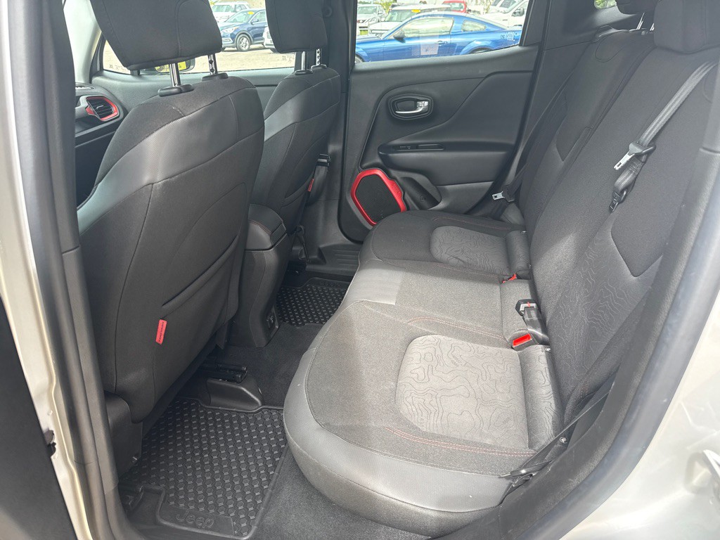 2017 Jeep Renegade Image 5