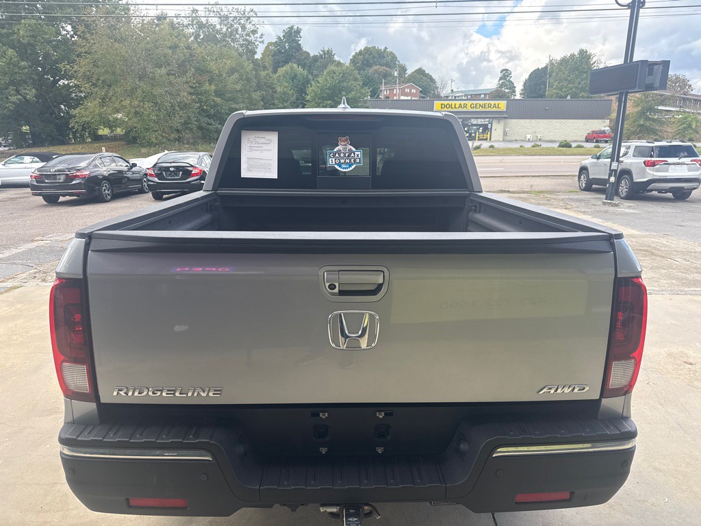 2018 Honda Ridgeline Image 3
