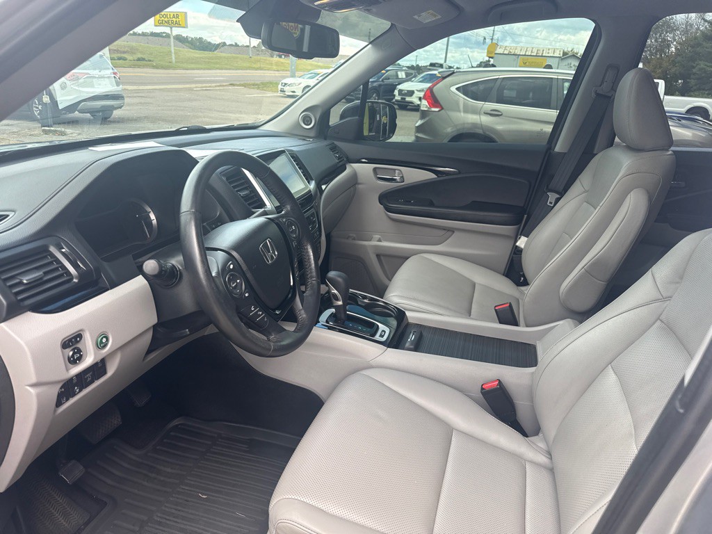 2018 Honda Ridgeline Image 6