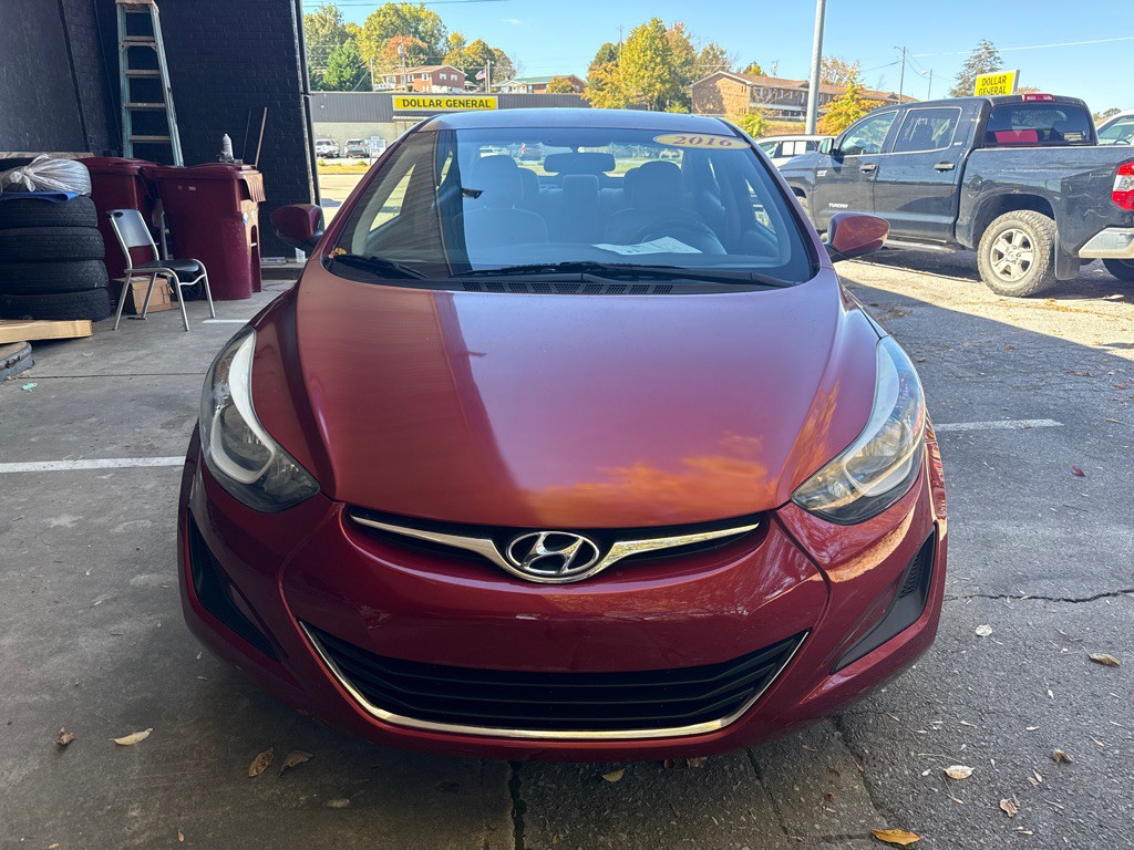 2016 Hyundai Elantra Image 3