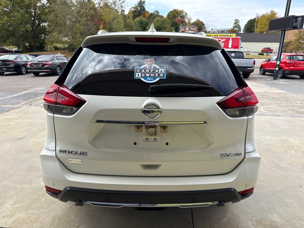 2019 Nissan Rogue Image 3