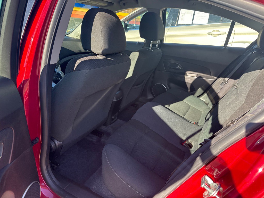 2012 Chevrolet Cruze Image 5