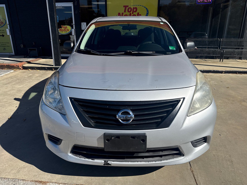 2014 Nissan Versa Image 4