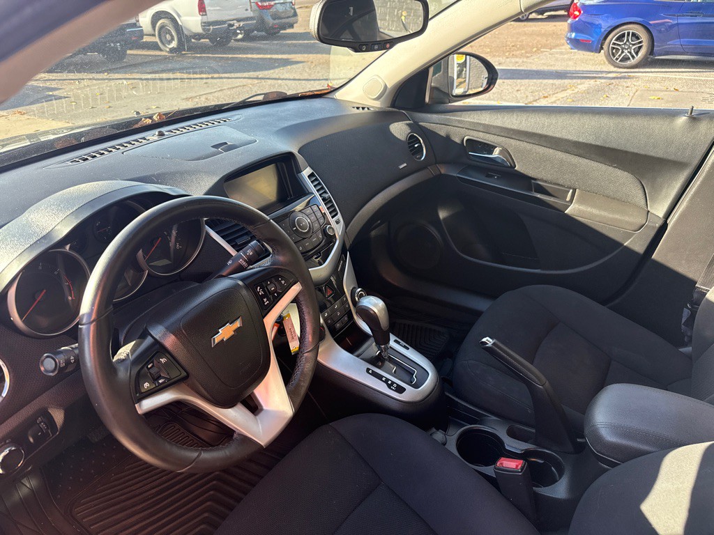2014 Chevrolet Cruze Image 6