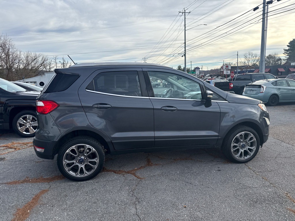 2018 Ford Econoline Image 2