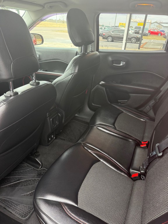2017 Jeep Compass Image 6