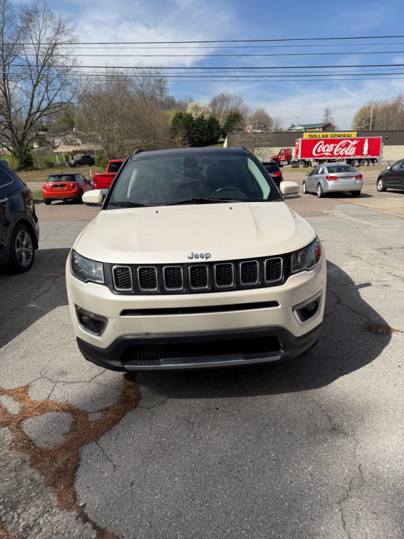 2018 Jeep Compass Image 1