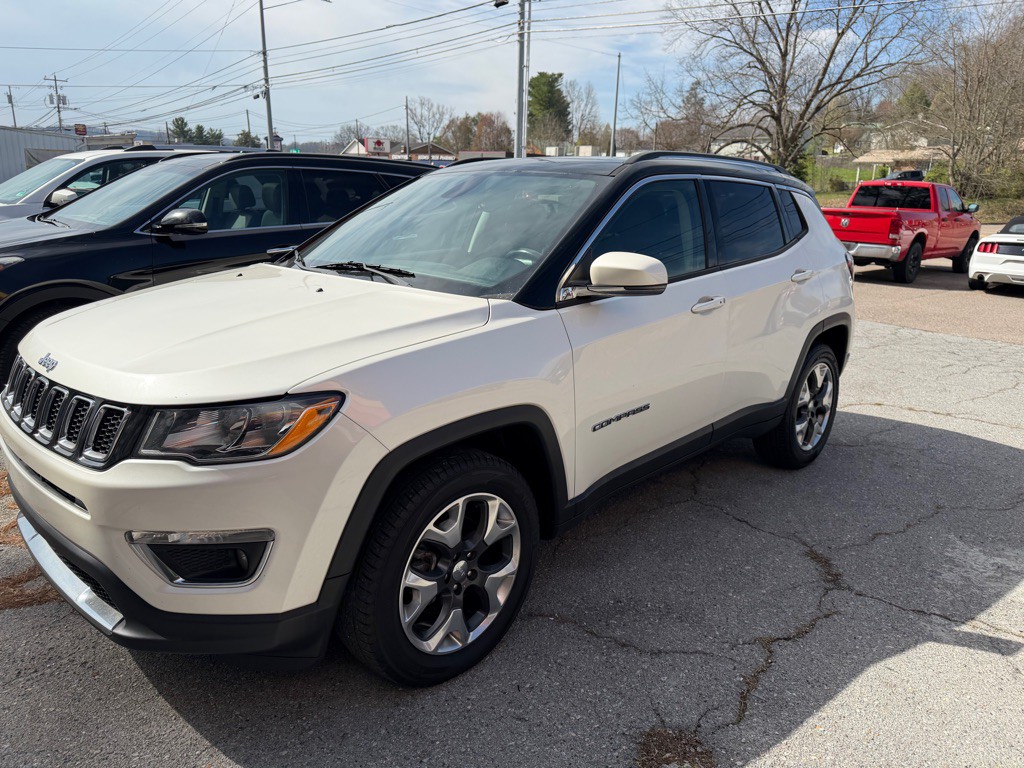 2018 Jeep Compass Image 2