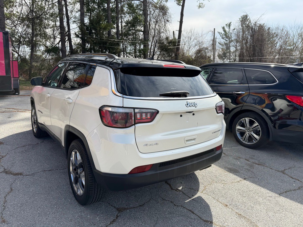2018 Jeep Compass Image 3