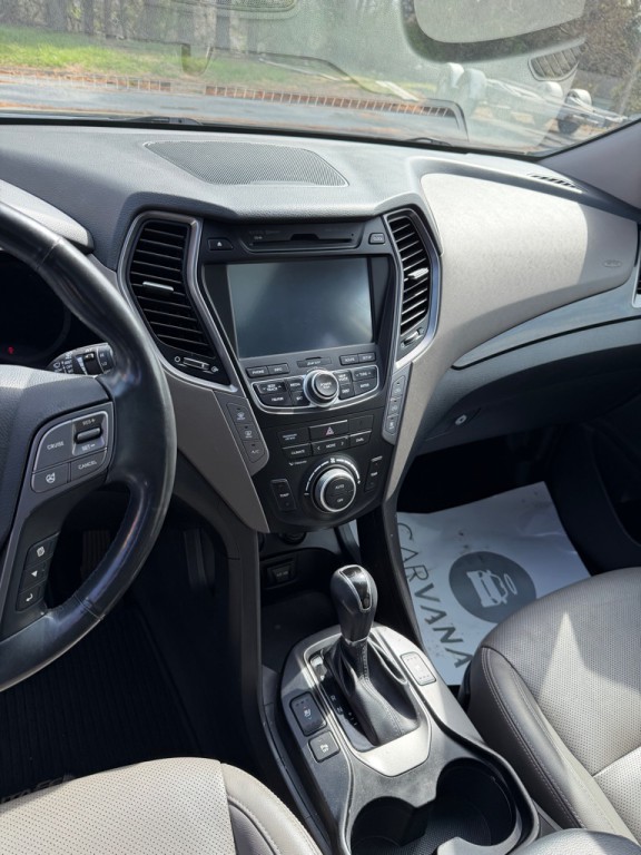 2015 Hyundai Santa Fe Image 6