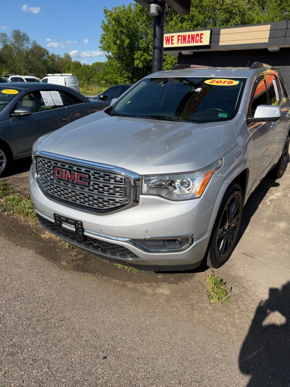2019 GMC Acadia Image 1