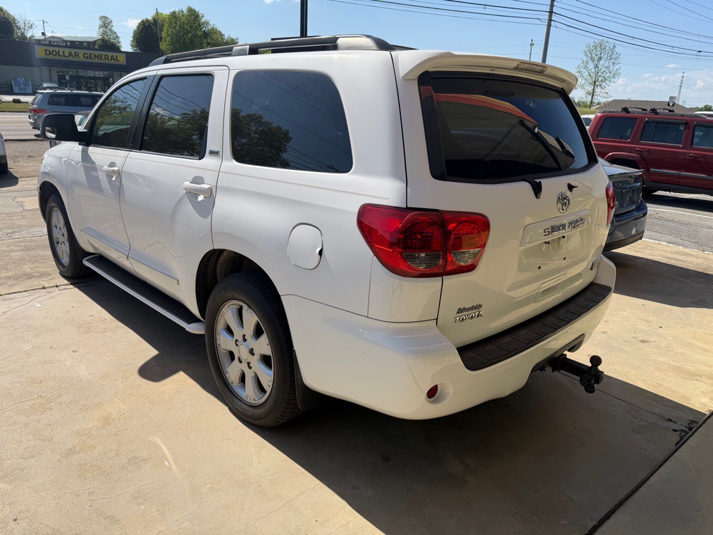 2008 Toyota Sequoia Image 3