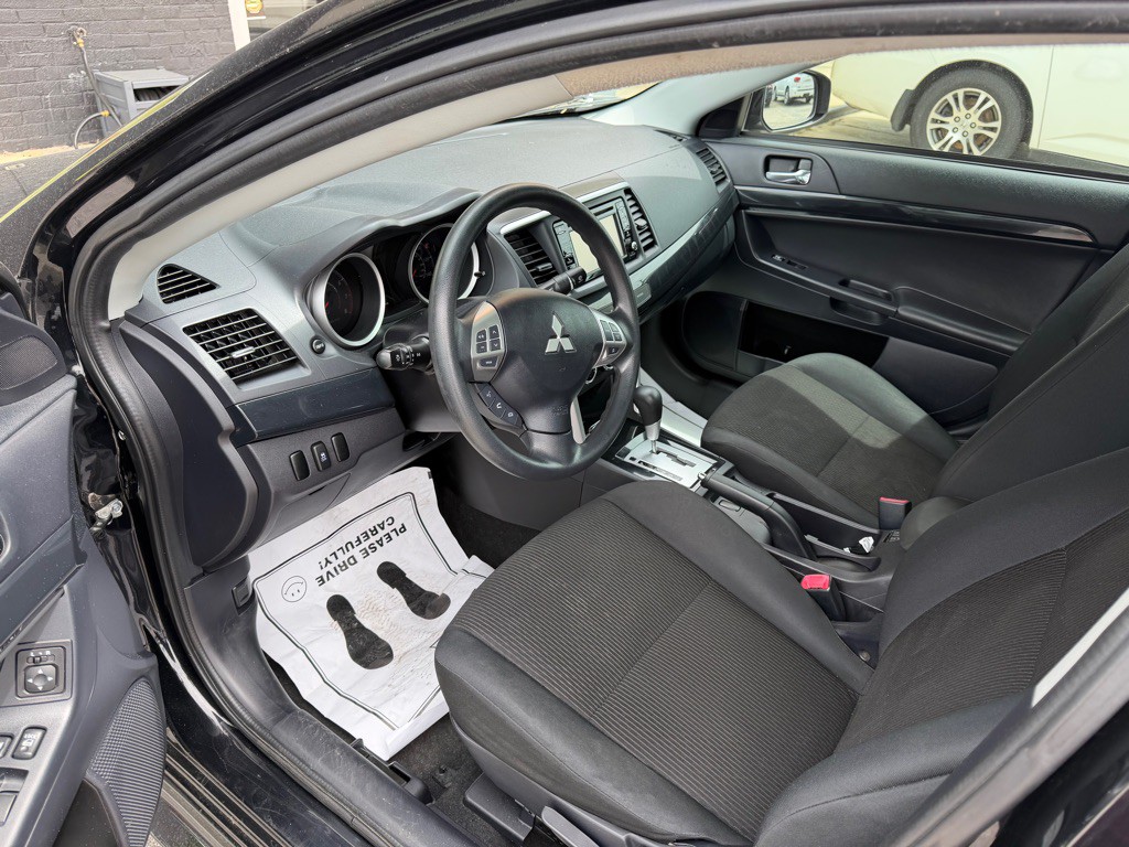 2017 Mitsubishi Lancer Image 7