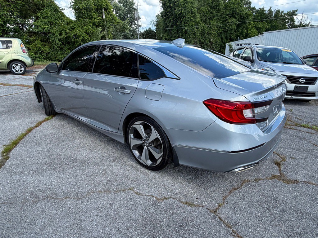 2018 Honda Accord Image 6