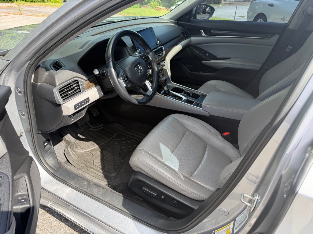 2018 Honda Accord Image 8