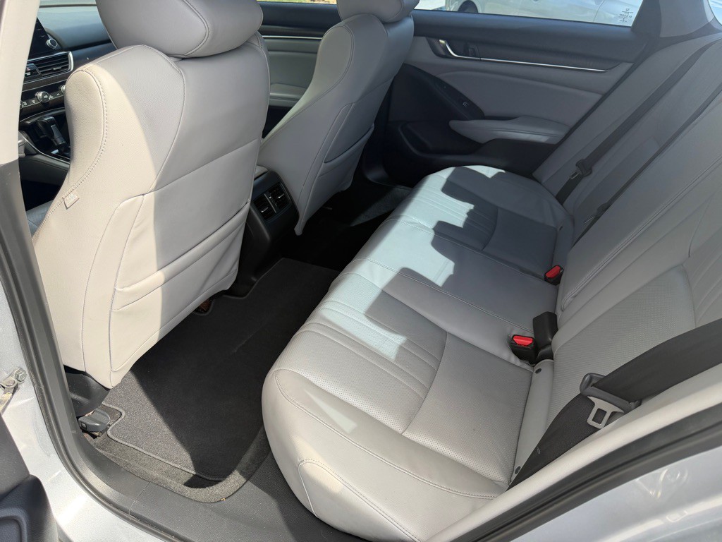 2018 Honda Accord Image 9