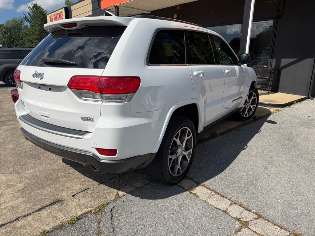 2018 Jeep Grand Cherokee Image 4