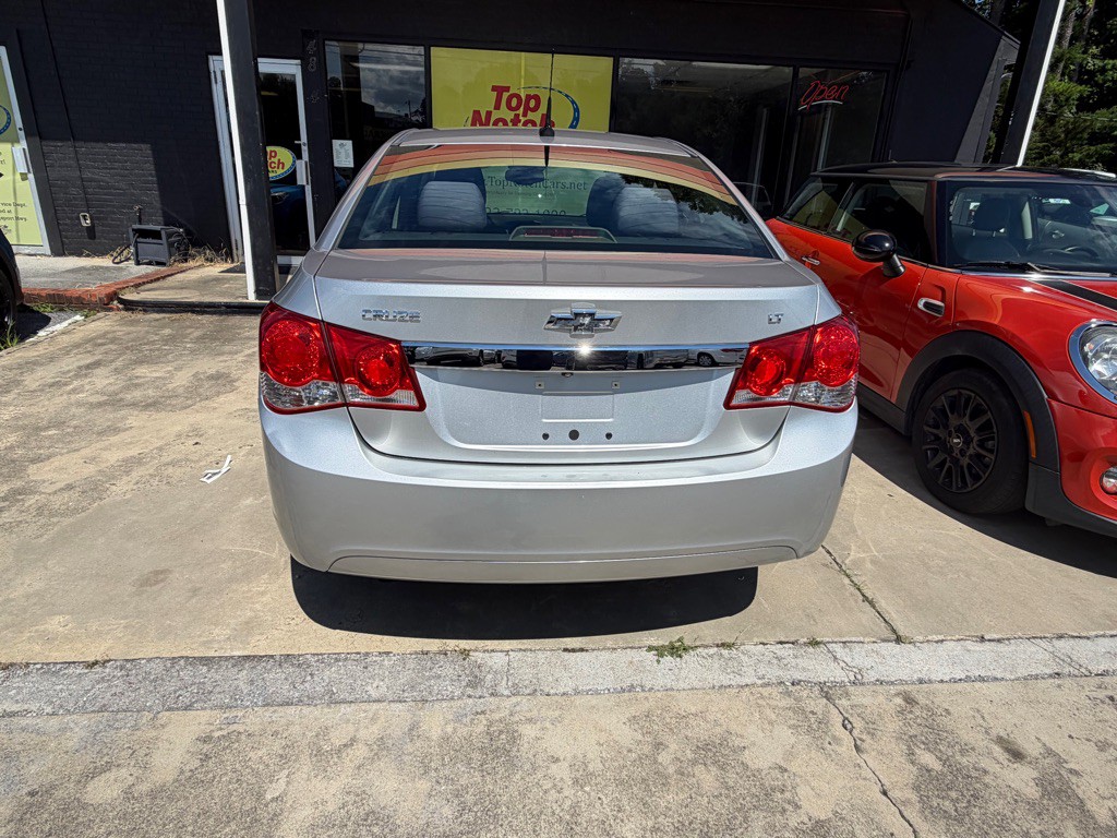 2014 Chevrolet Cruze Image 2