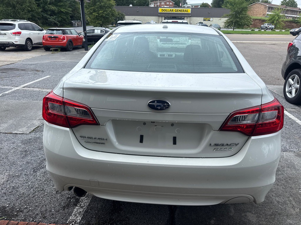 2015 Subaru Legacy Image 3