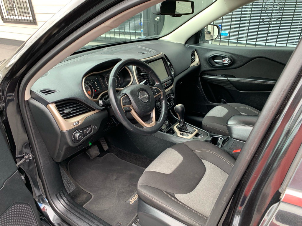 2014 Jeep Cherokee Image 13