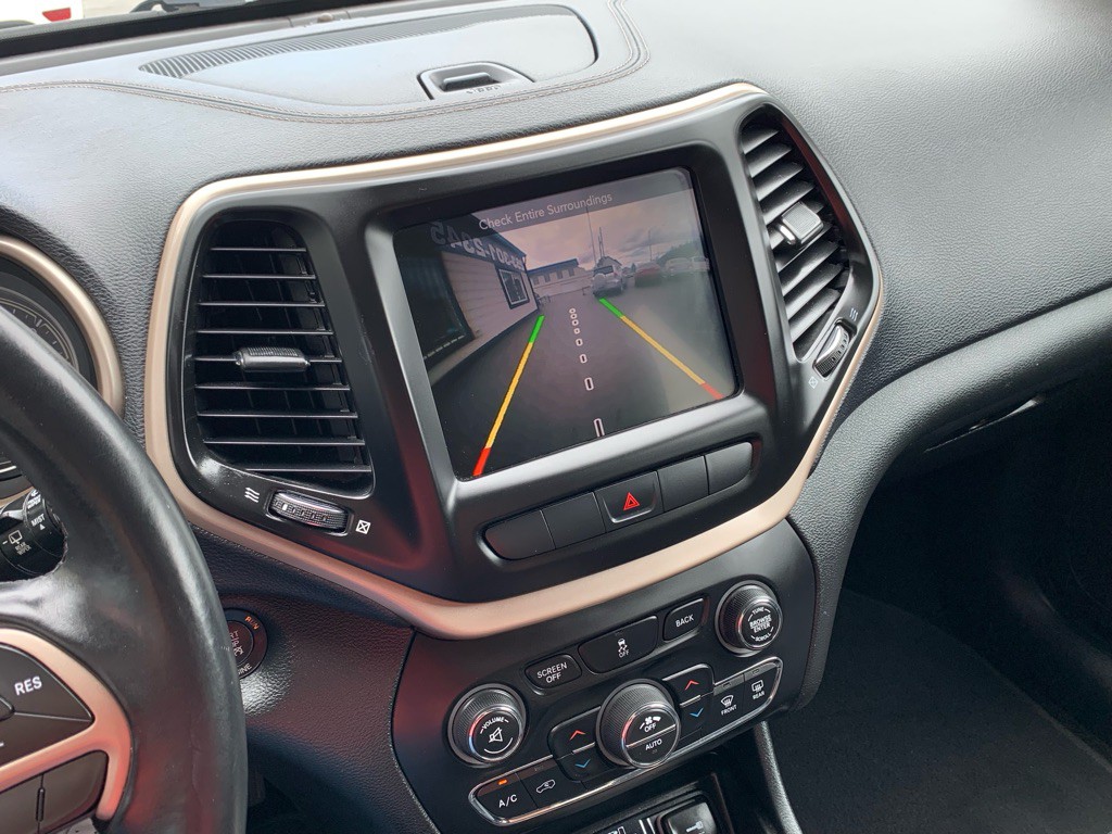 2014 Jeep Cherokee Image 21