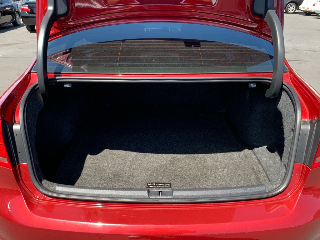2015 Volkswagen Passat Image 6