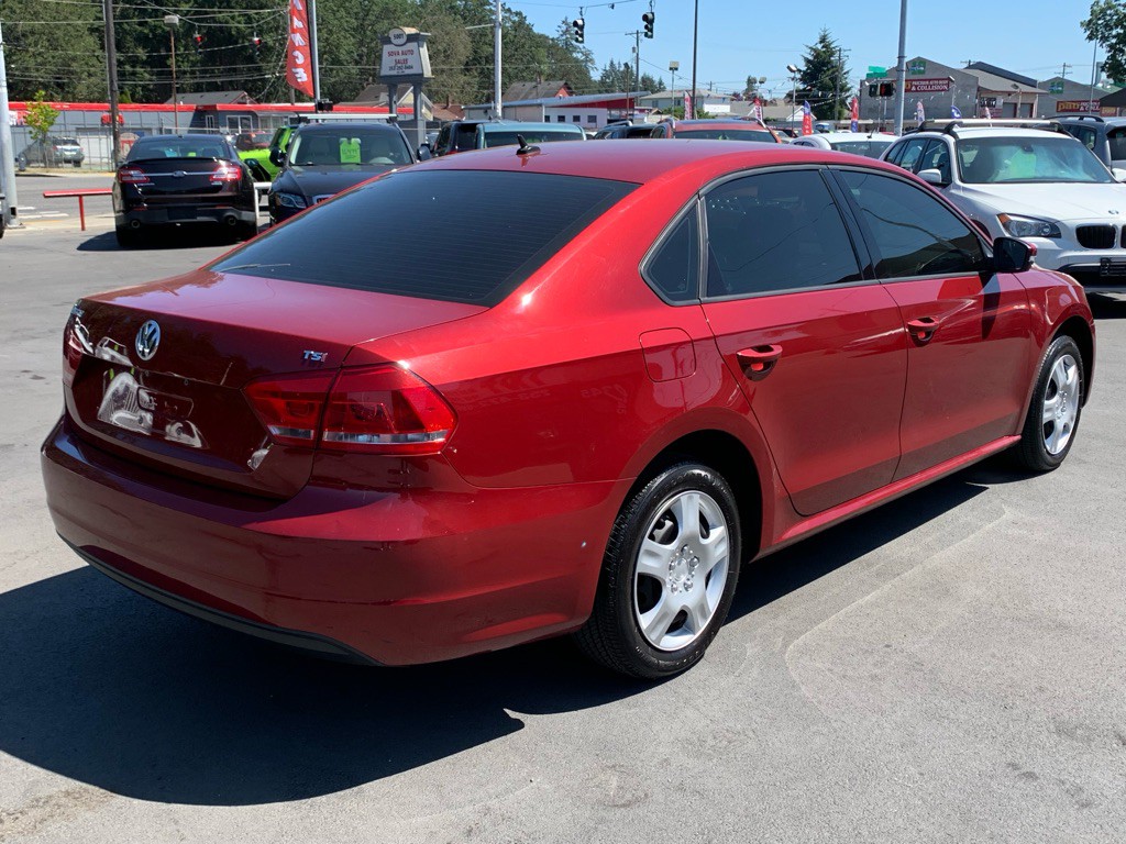 2015 Volkswagen Passat Image 7