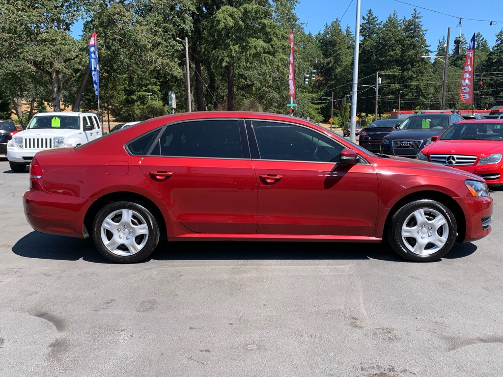 2015 Volkswagen Passat Image 8