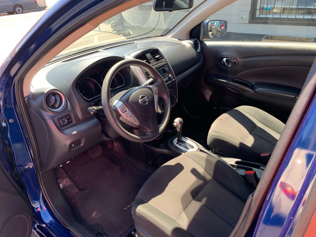 2018 Nissan Versa Image 11