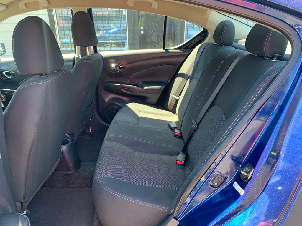 2018 Nissan Versa Image 14