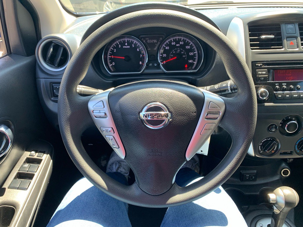 2018 Nissan Versa Image 15